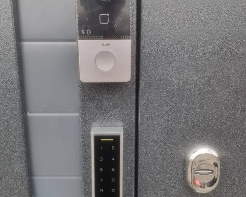 Вызывная панель iFlow и кодонаборная панель Тантос