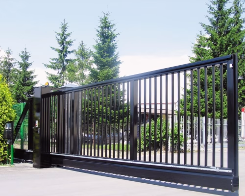 Установка откатных ворот