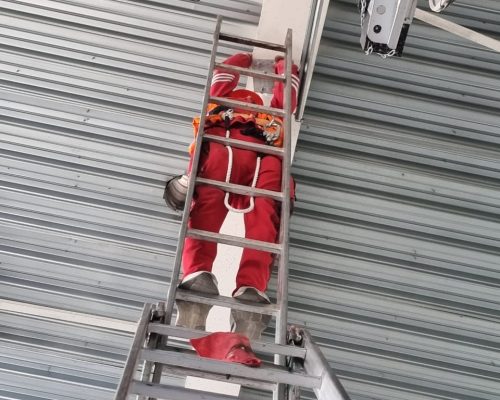 Выполнения монтажа PTZ камеры